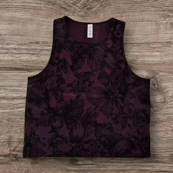 🆕 Women’s Marika Balance Collection Crop  Top - Picture 3 of 16